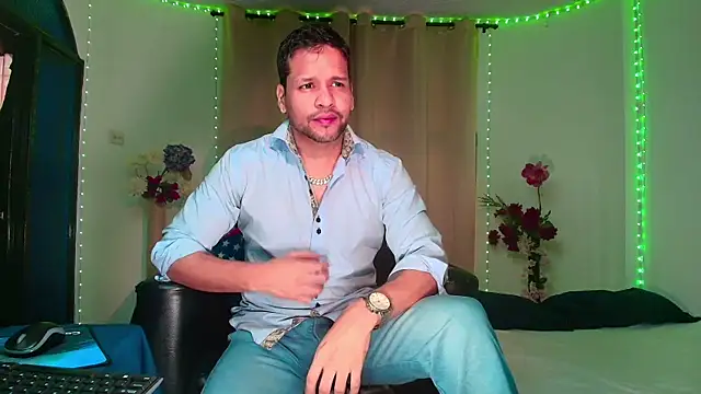 LucasGaeel online show from February 25, 2026, 12:59 pm