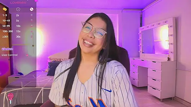 kloe28 online show from March 10, 2026, 4:06 am