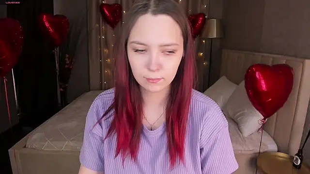 Monica  Queen online show from February 12, 2026, 4:51 am