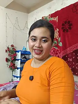 Love Queen11 online show from July 3, 2026, 4:46 pm