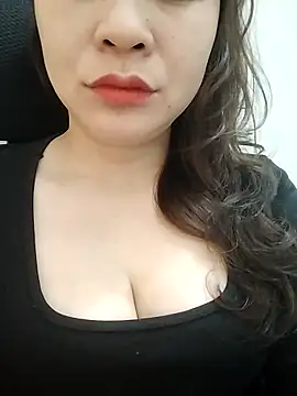 Girl Shy2000 online show from February 23, 2026, 5:16 am