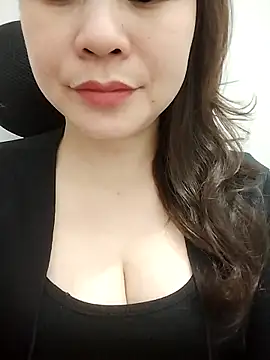 Girl Shy2000 online show from March 13, 2026, 3:07 pm