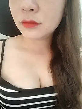 Snapshot of Girl_Shy2000 chatting on May 5, 2026, 3:58 am Girl Shy2000 online show from May 5, 2026, 3:58 am