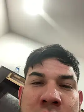 Snapshot of Moisesjrtapia chatting on January 12, 2026, 1:05 pm Moisesjrtapia online show from January 12, 2026, 1:05 pm