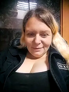 Fiona696 online show from October 5, 2025, 5:50 am