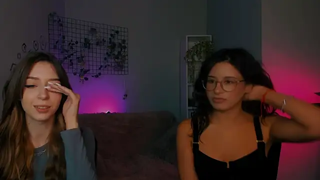 Snapshot of lia_make_love chatting on October 4, 2025, 11:41 am lia make love online show from October 4, 2025, 11:41 am