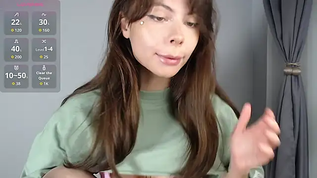 Snapshot of BellaAbey chatting on July 5, 2026, 6:37 pm BellaAbey online show from July 5, 2026, 6:37 pm