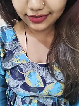 Miss Rose   online show from May 14, 2026, 7:37 am