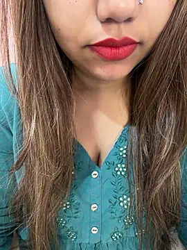 Miss Rose   online show from May 21, 2026, 5:36 am