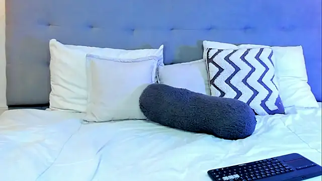 KelaniSilva online show from February 7, 2026, 8:23 pm