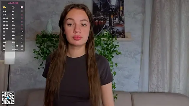TashaCajune online show from October 15, 2025, 4:34 am