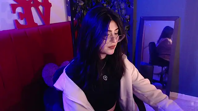 isa bunny18 online show from February 10, 2026, 5:11 am