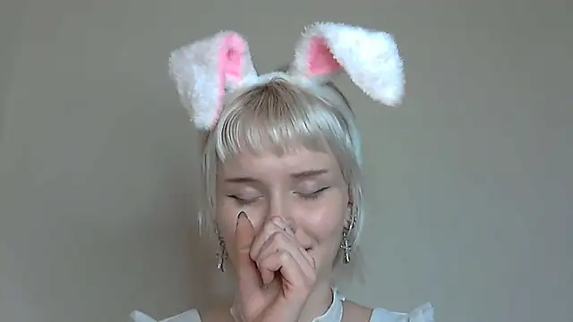 Paradoxy  online show from October 28, 2025, 7:16 pm