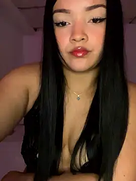 EmmaBlossom online show from January 13, 2026, 1:11 am