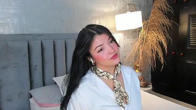 EmmaBlossom online show from May 21, 2026, 12:34 pm