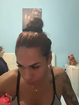 Snapshot of Naomi24herr chatting on November 27, 2025, 5:53 am Naomi24herr online show from November 27, 2025, 5:53 am