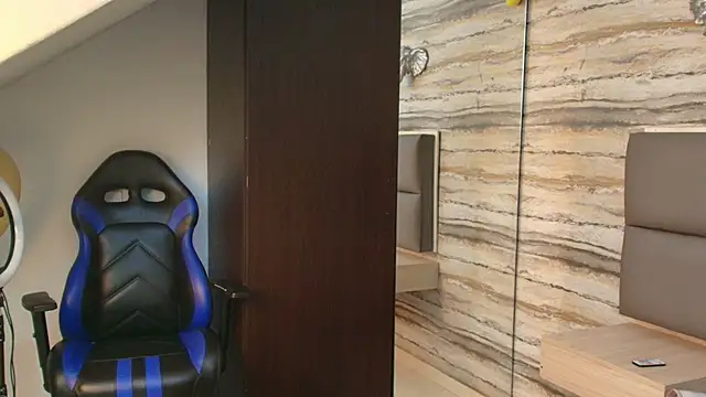 Lovers 21 online show from January 11, 2026, 3:11 am