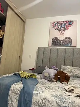 Snapshot of itsdanividarte chatting on November 16, 2025, 12:05 am itsdanividarte online show from November 16, 2025, 12:05 am