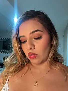 Snapshot of itsdanividarte chatting on February 3, 2026, 2:53 am itsdanividarte online show from February 3, 2026, 2:53 am