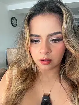 Snapshot of itsdanividarte chatting on February 24, 2026, 10:30 pm itsdanividarte online show from February 24, 2026, 10:30 pm