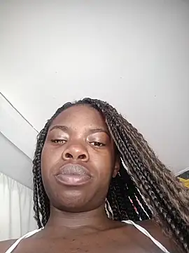 Nahomyyy online show from November 23, 2025, 12:05 pm