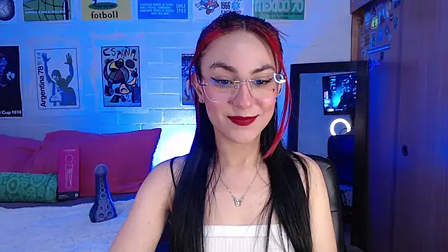 Snapshot of Amy66 chatting on July 8, 2026, 11:04 am Amy66 online show from July 8, 2026, 11:04 am