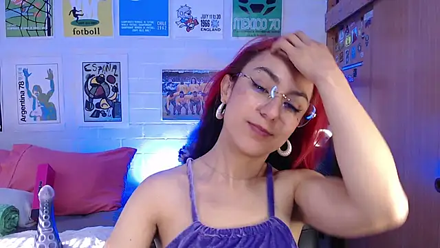 Snapshot of Amy66 chatting on July 10, 2026, 1:03 pm Amy66 online show from July 10, 2026, 1:03 pm