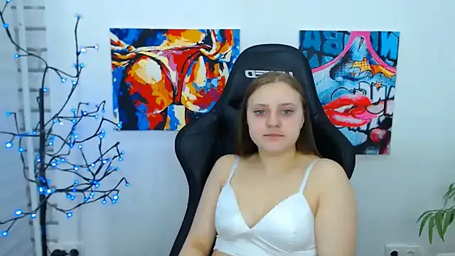 ArinaBelle online show from November 26, 2025, 1:06 am