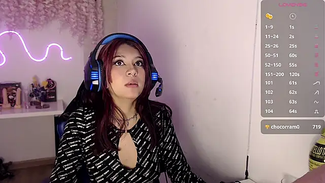 lilith goddesqs online show from October 17, 2025, 8:11 pm