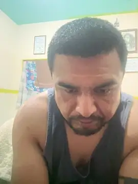 Sk3m veryhot online show from February 4, 2026, 8:09 am