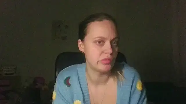 Snapshot of Cynoraye chatting on February 11, 2026, 8:14 pm Cynoraye online show from February 11, 2026, 8:14 pm