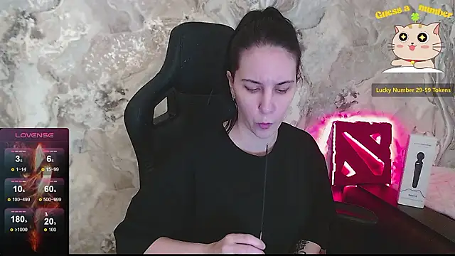 Irwi Tomboy online show from March 10, 2026, 1:16 pm