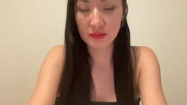 Snapshot of Fenaraya chatting on January 7, 2026, 10:01 pm Fenaraya online show from January 7, 2026, 10:01 pm