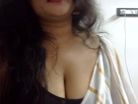 aarohee9 online show from November 25, 2025, 6:46 am