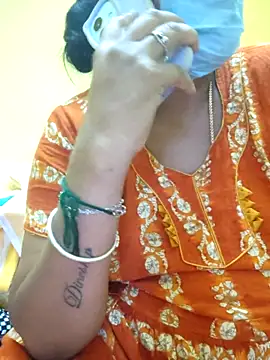 navyasree143 online show from October 5, 2025, 2:43 am