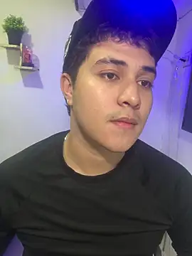 Snapshot of loki32men chatting on September 30, 2025, 3:33 am loki32men online show from September 30, 2025, 3:33 am