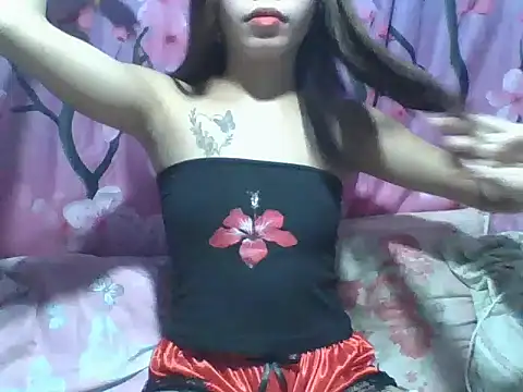 Snapshot of SweetPussie18x chatting on March 2, 2026, 10:11 am SweetPussie18x online show from March 2, 2026, 10:11 am