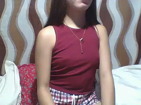 Snapshot of SweetPussie18x chatting on March 13, 2026, 2:34 pm SweetPussie18x online show from March 13, 2026, 2:34 pm