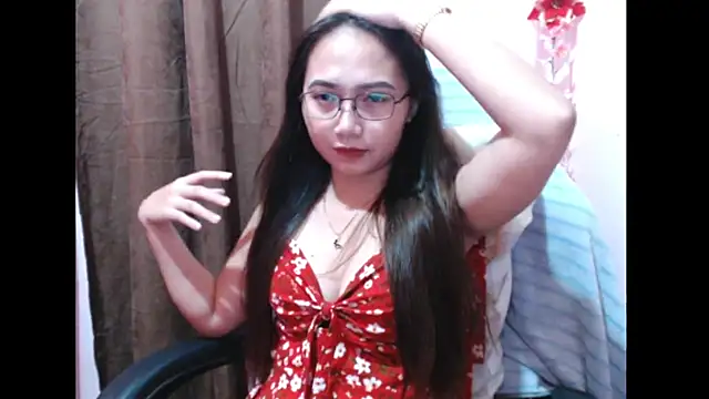 Snapshot of pinayscarlet chatting on October 4, 2025, 2:31 am pinayscarlet online show from October 4, 2025, 2:31 am
