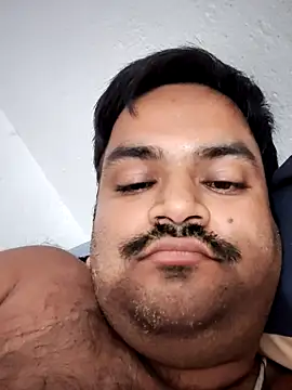 desiyouth94 online show from October 8, 2025, 3:42 pm