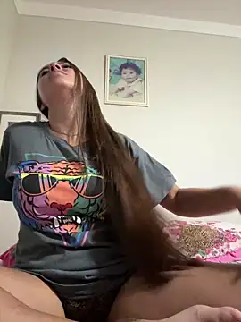 Snapshot of larj021bb chatting on April 12, 2026, 9:42 pm larj021bb online show from April 12, 2026, 9:42 pm