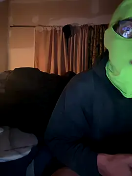 Snapshot of ThrowedWorldWide chatting on November 10, 2025, 1:59 am ThrowedWorldWide online show from November 10, 2025, 1:59 am