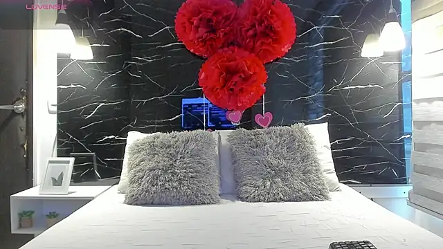 ZOE LE online show from February 23, 2026, 11:51 am