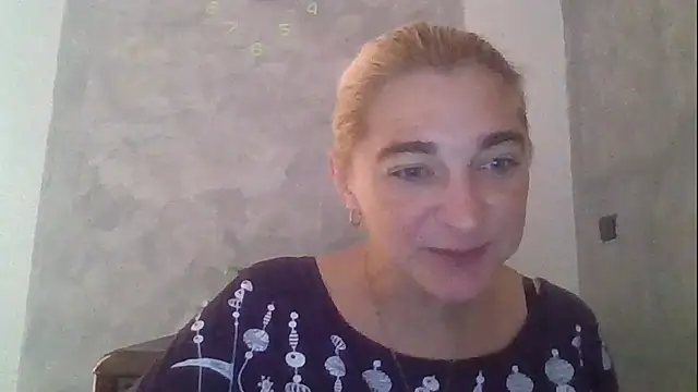 GoldenAngelMilf online show from October 1, 2025, 11:38 am