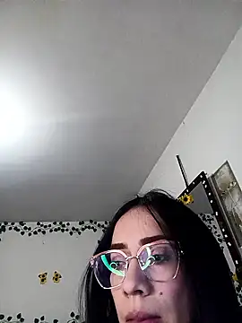 YaraDuartee online show from January 16, 2026, 2:15 am