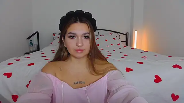 YourEmily xx online show from October 16, 2025, 7:31 am