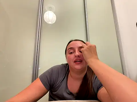 Playfulvixen25 online show from October 1, 2025, 3:01 am