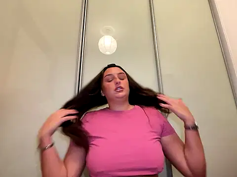 Playfulvixen25 online show from October 1, 2025, 11:33 pm