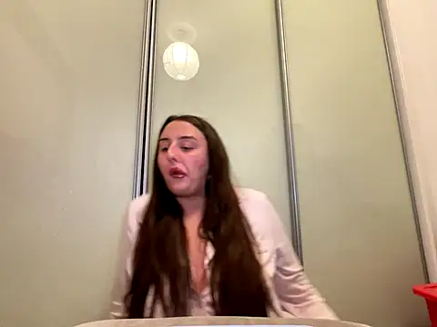 Playfulvixen25 online show from October 6, 2025, 12:08 am