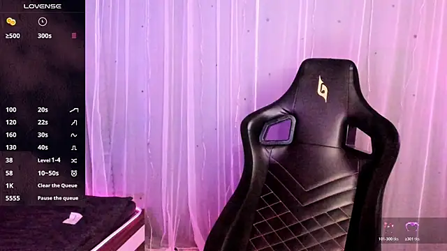 AmyVilvet  online show from January 18, 2026, 9:29 pm